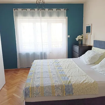 Neva Apartment Split